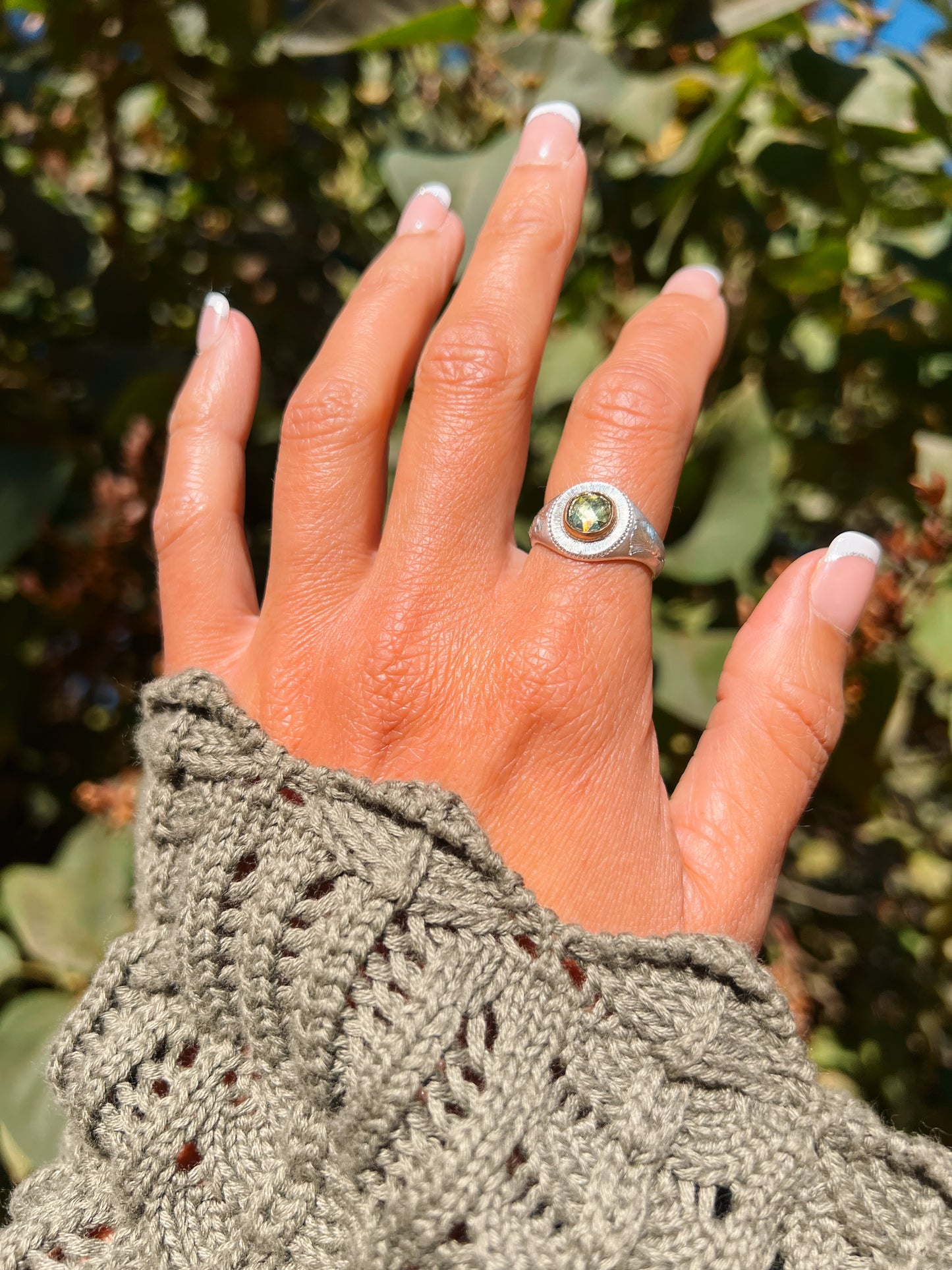 Peridot Ludwigite Signet