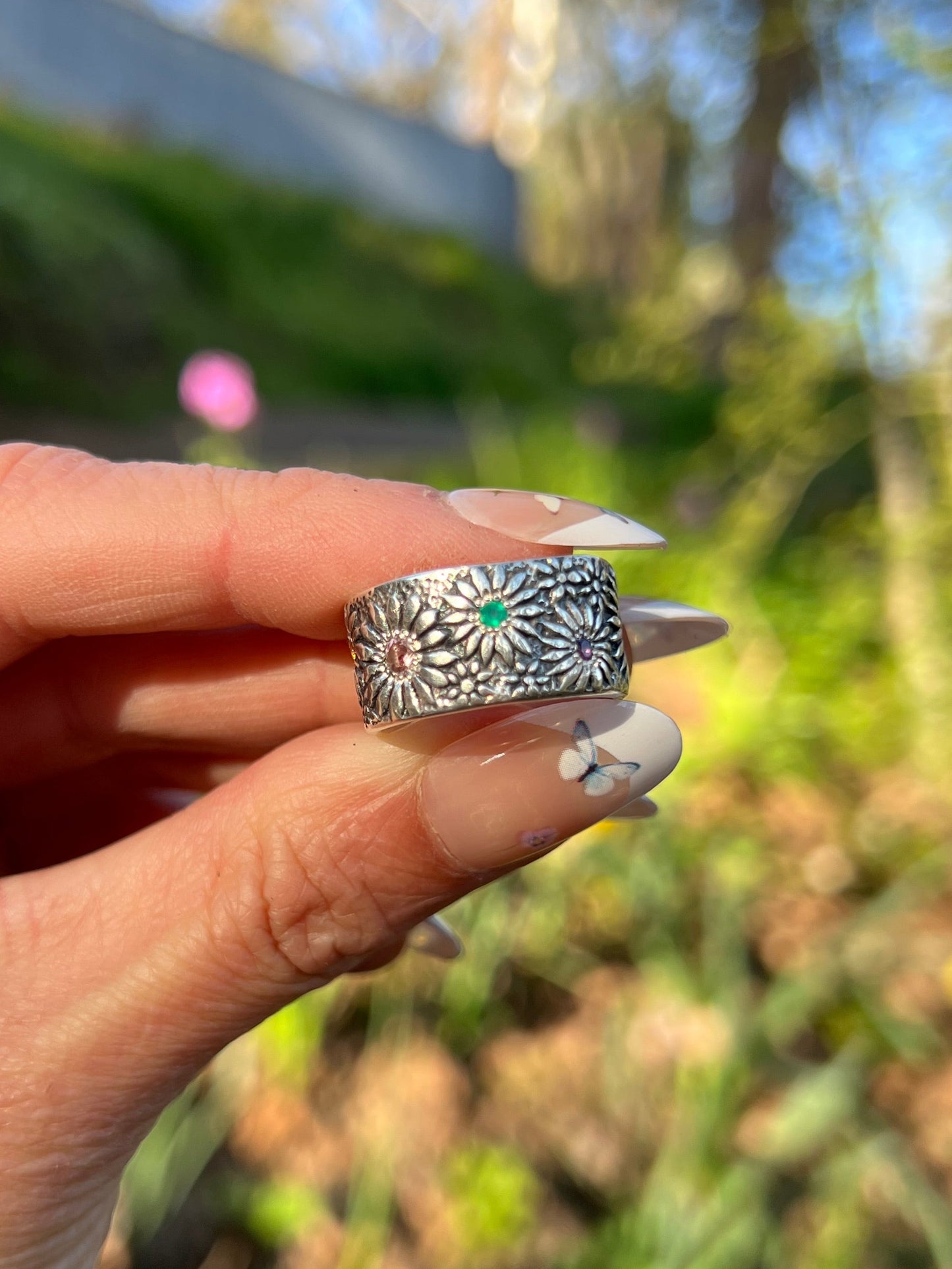 Dancing Daisies Ring