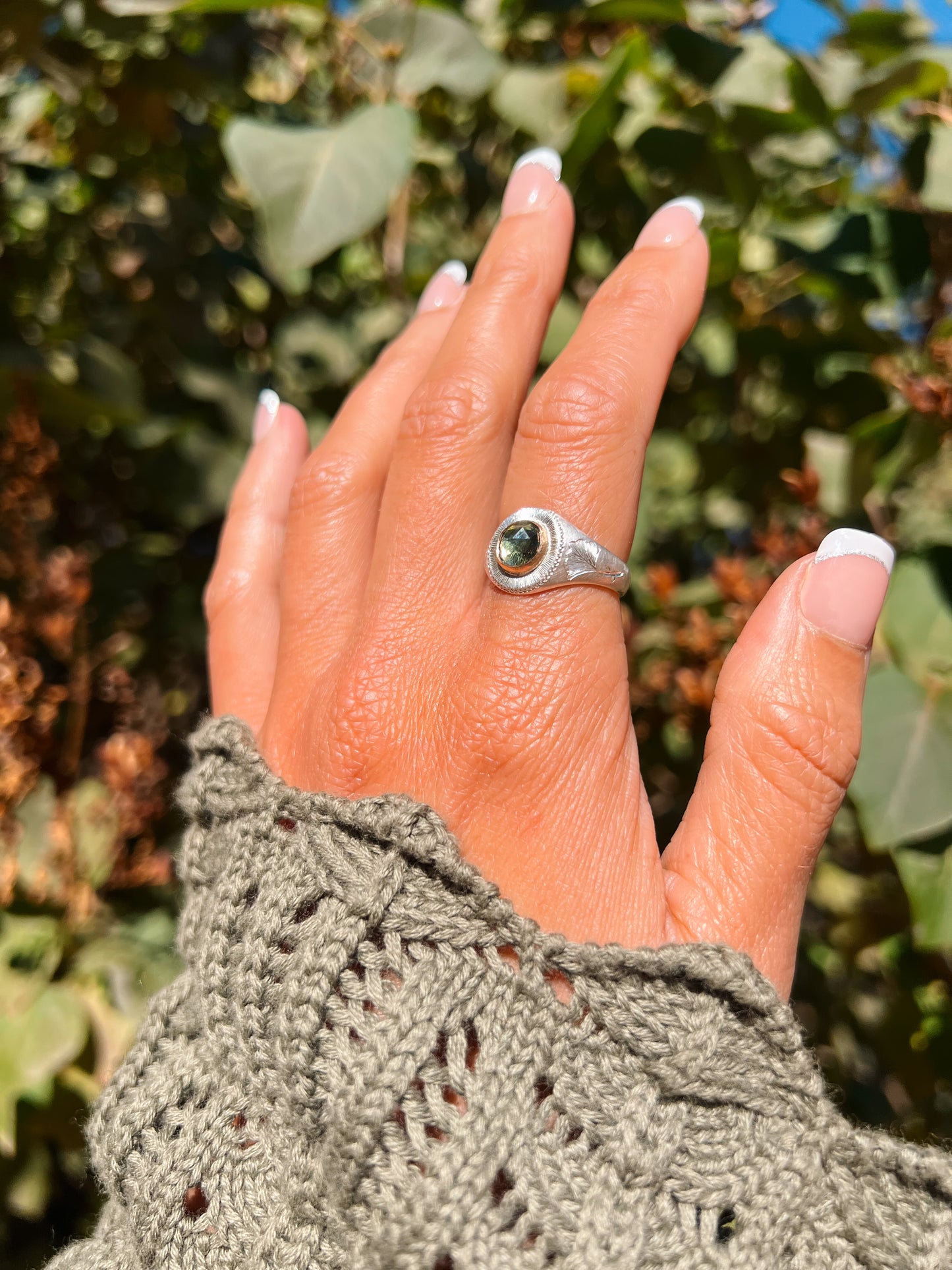 Peridot Ludwigite Signet