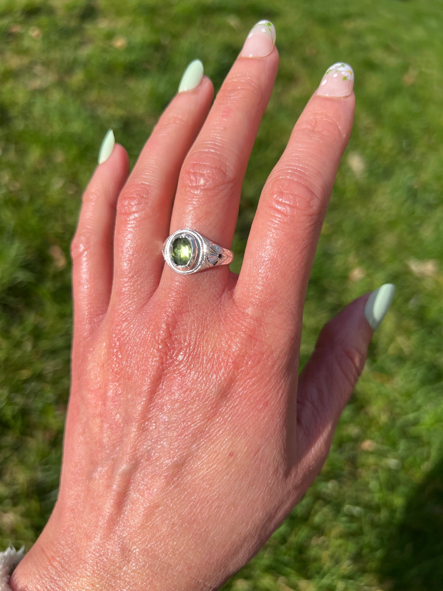 Peridot Ludwigite Scandi Signet