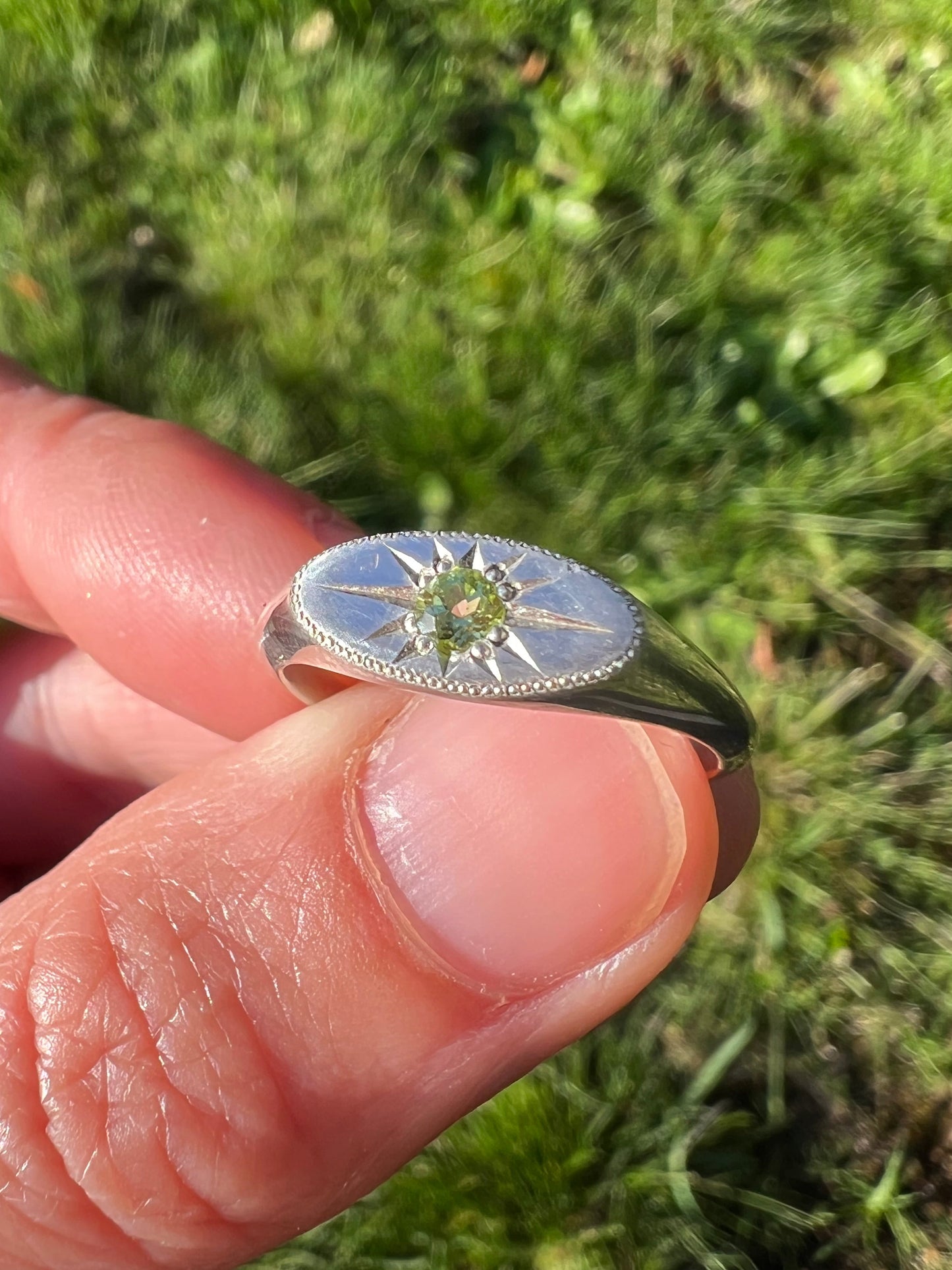 Starry Eyed Signet