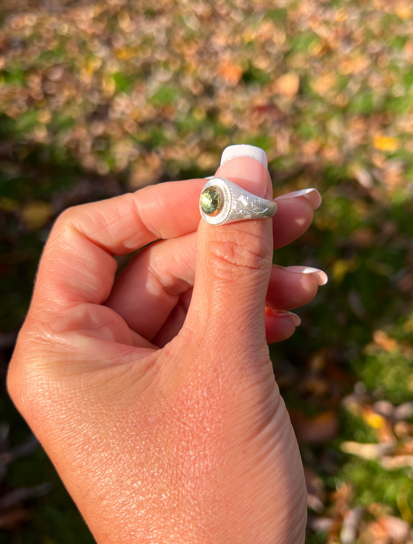 Peridot Ludwigite Signet