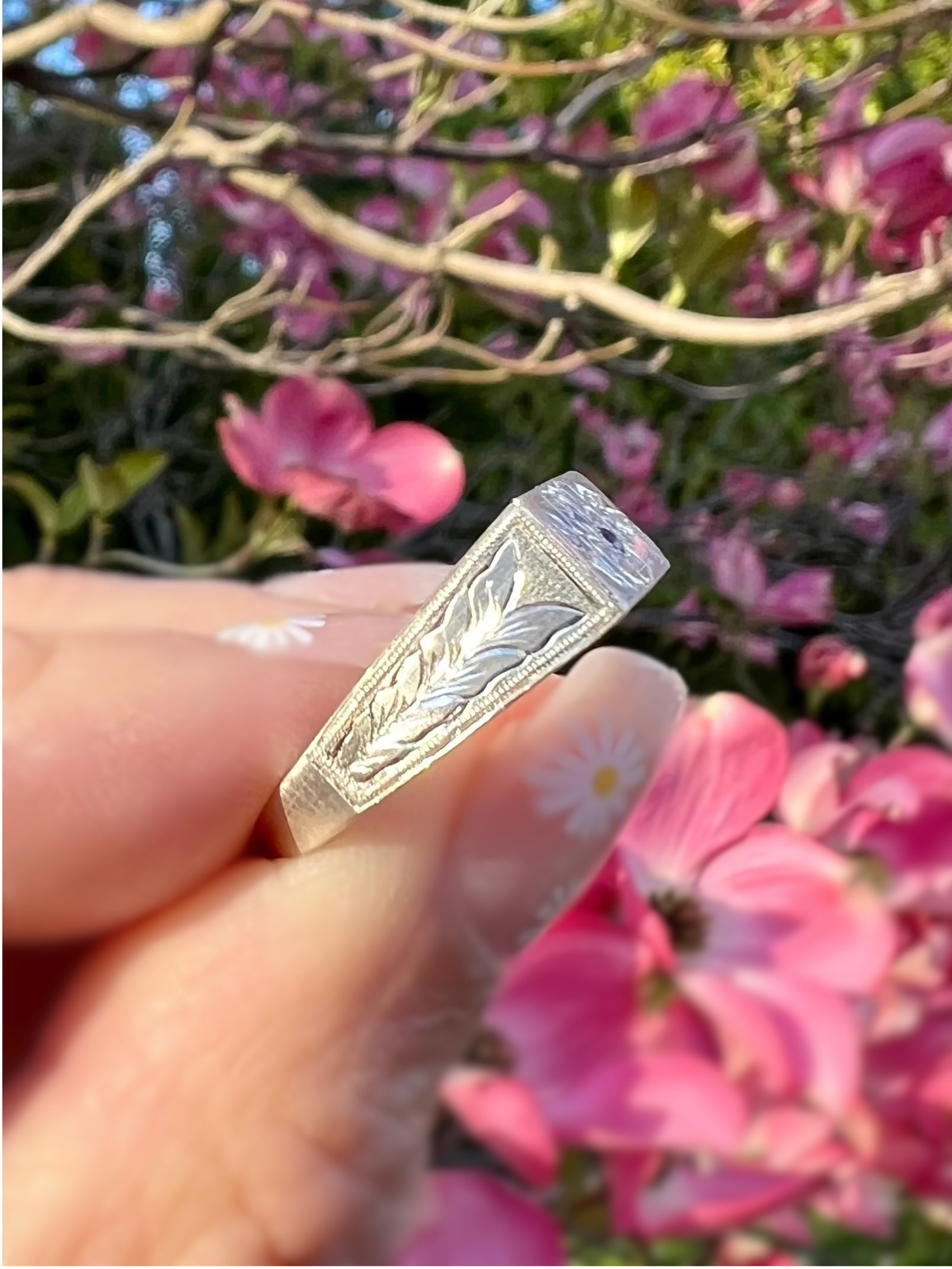 Poppy Square Signet